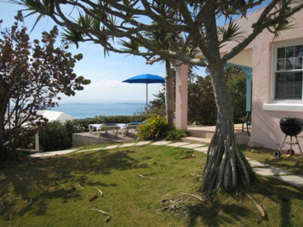Grape Bay Cottages Mount Pleasant Habitación foto